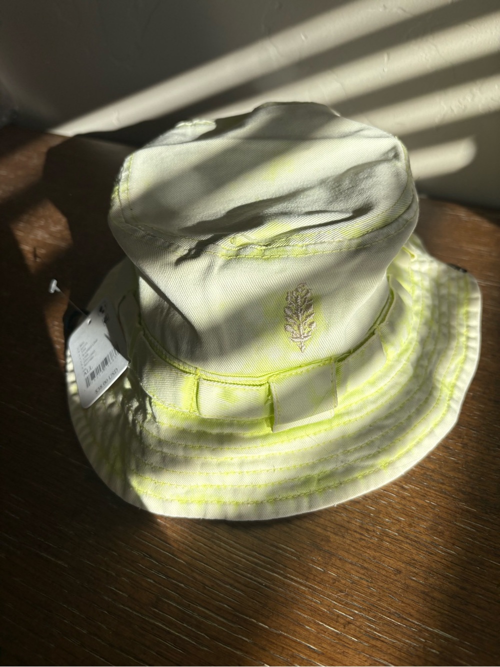 NWT Free People bucket hat!!